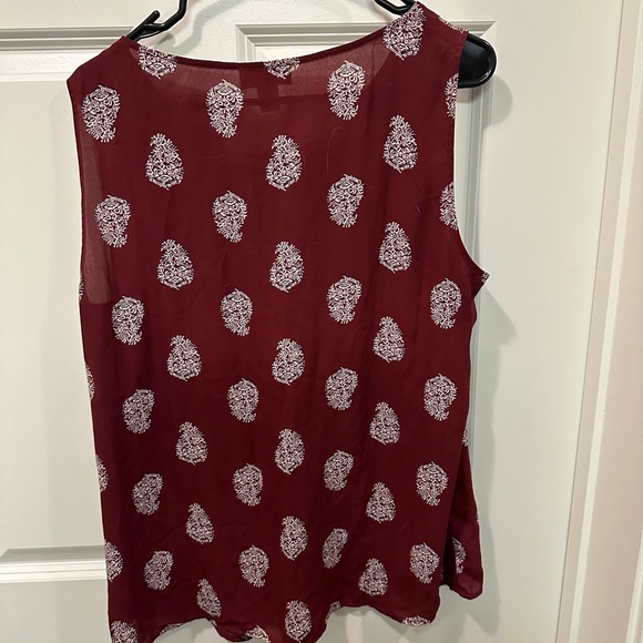 Maroon loft outlet tank top with designs - Picture 4 of 4